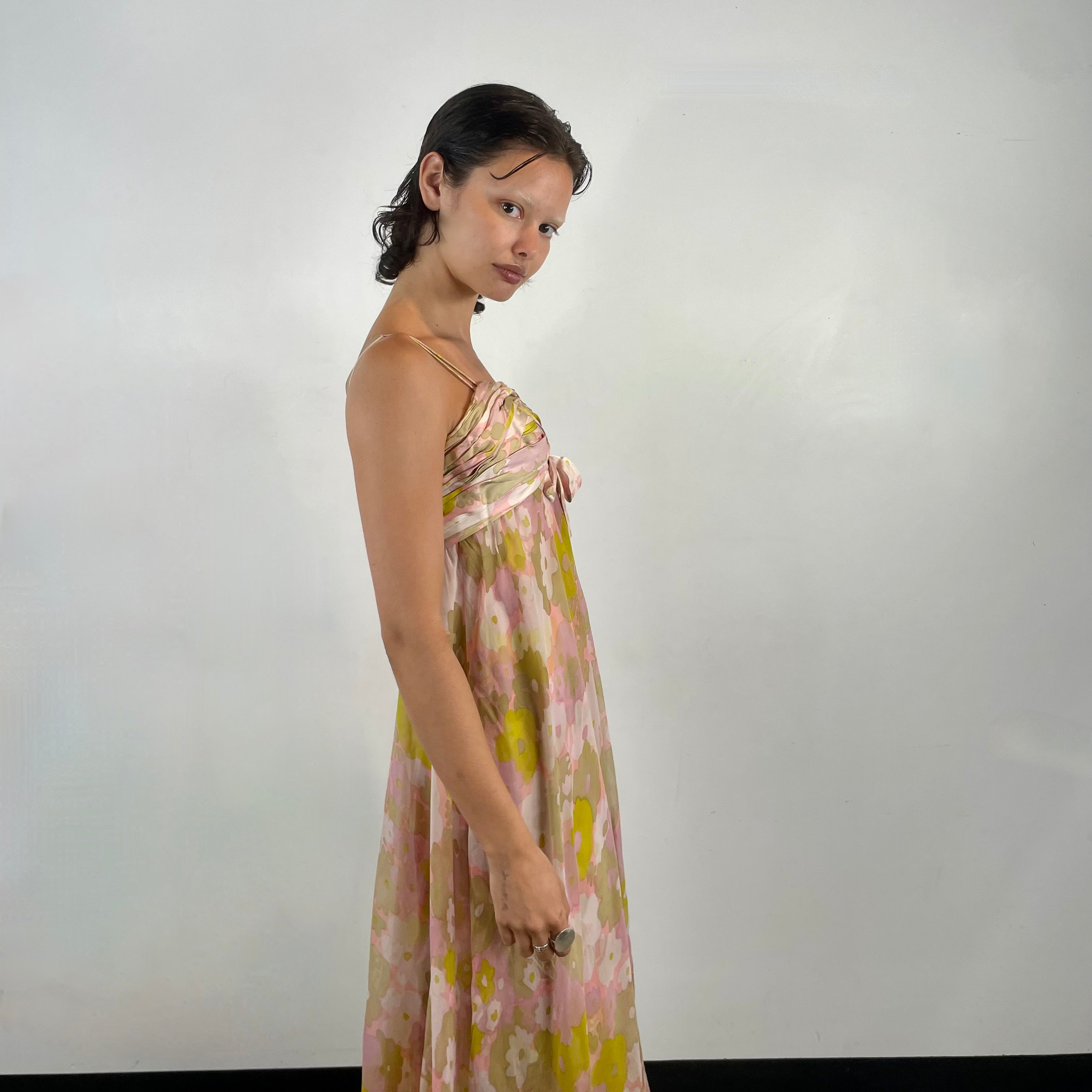 Cam fait - Nora PHOTOS - Robe midi en mousseline de soie des années 1960, taille S