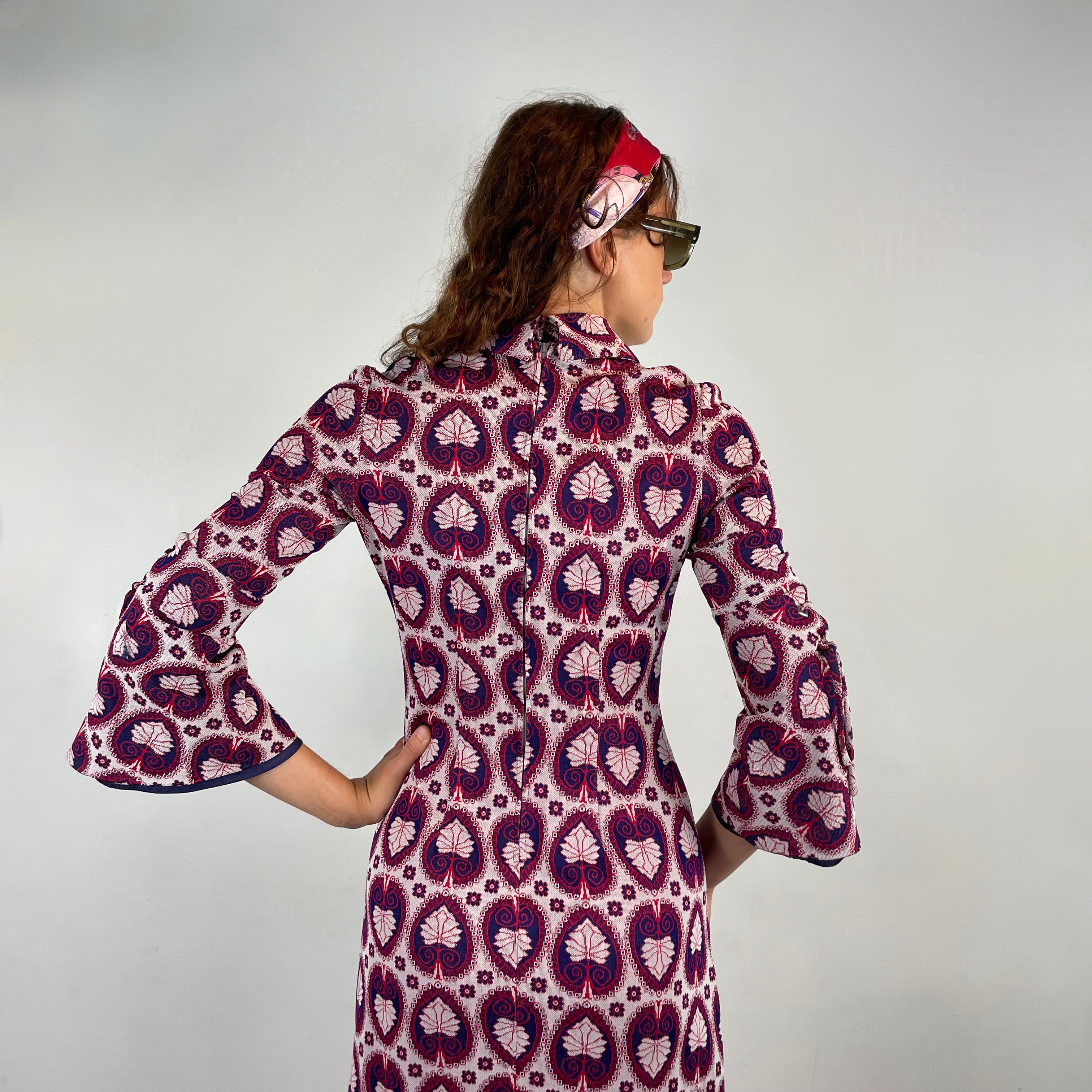 Back view of 1970s Long Sleeve Laced Maxi Dress
Size Small
Sold at bohemevintage.com
Montréal