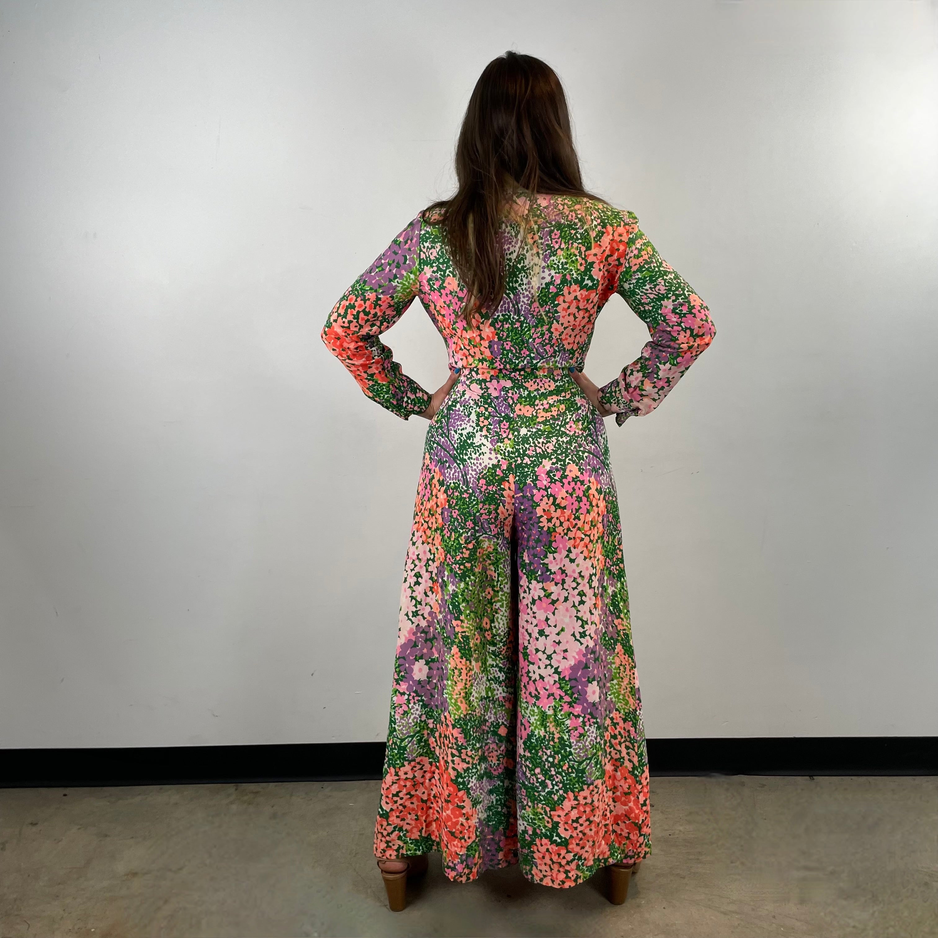 Back view of 1970s Long Sleeve Floral Wide Leg Fitted Jumpsuit Small/Medium sod at bohemevintage.com Montreal Canada