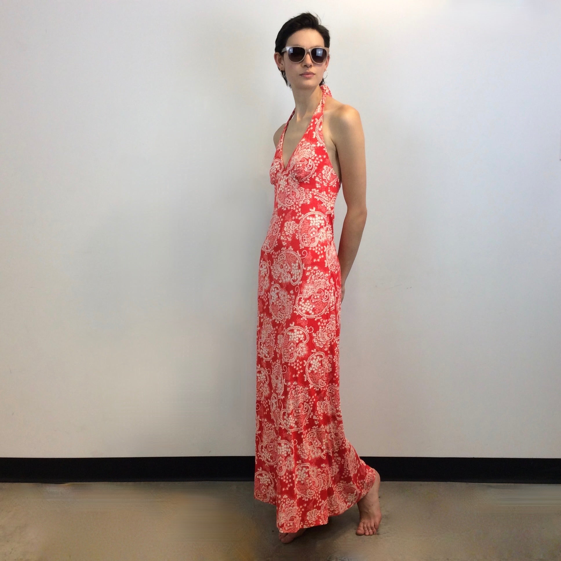 Side view of 1970s Tie Back Halter Top Maxi Dress
Size Small
Sold at bohemevintage.com, Montréal