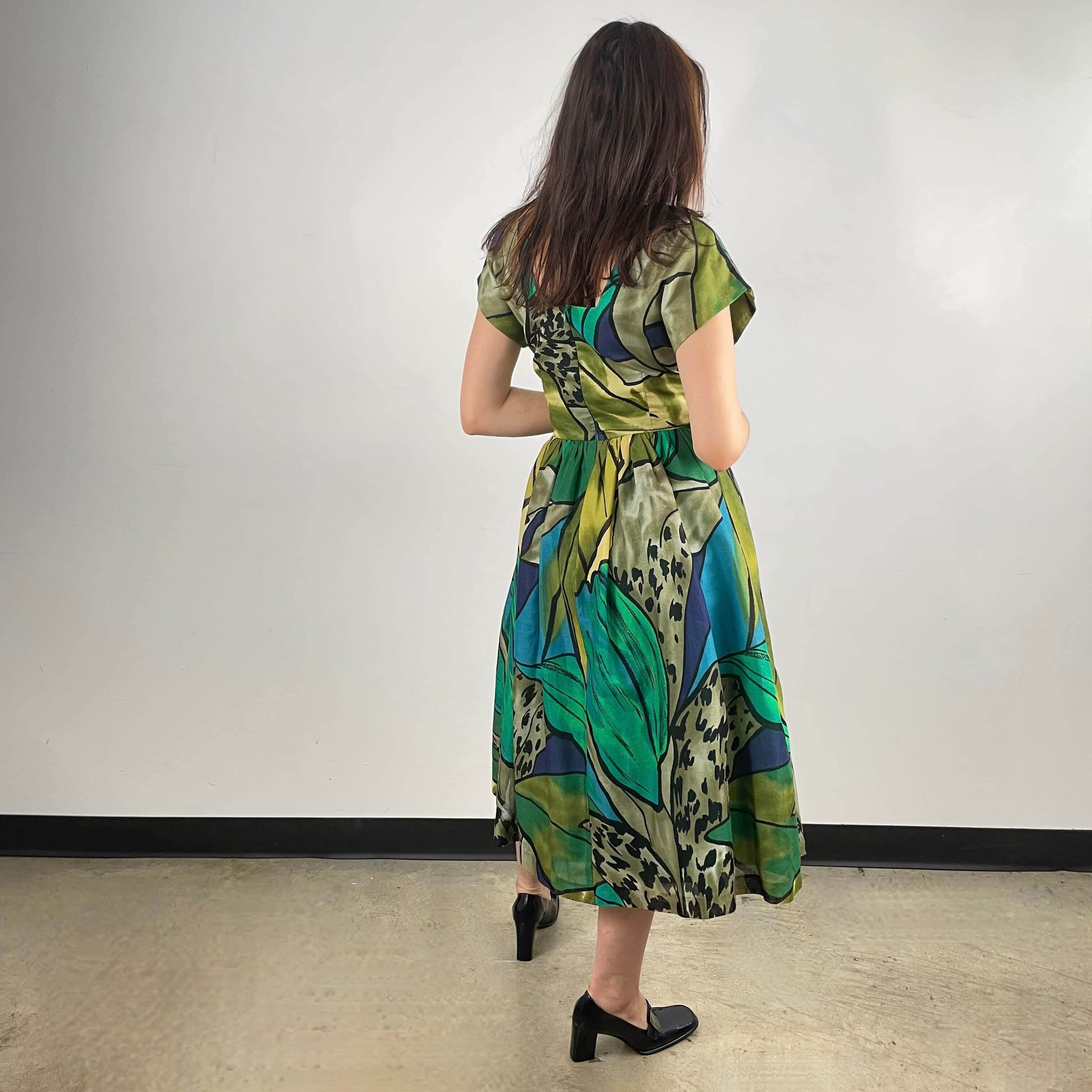 Robe mi-longue mi-longue à imprimé gras des années 1980, petite