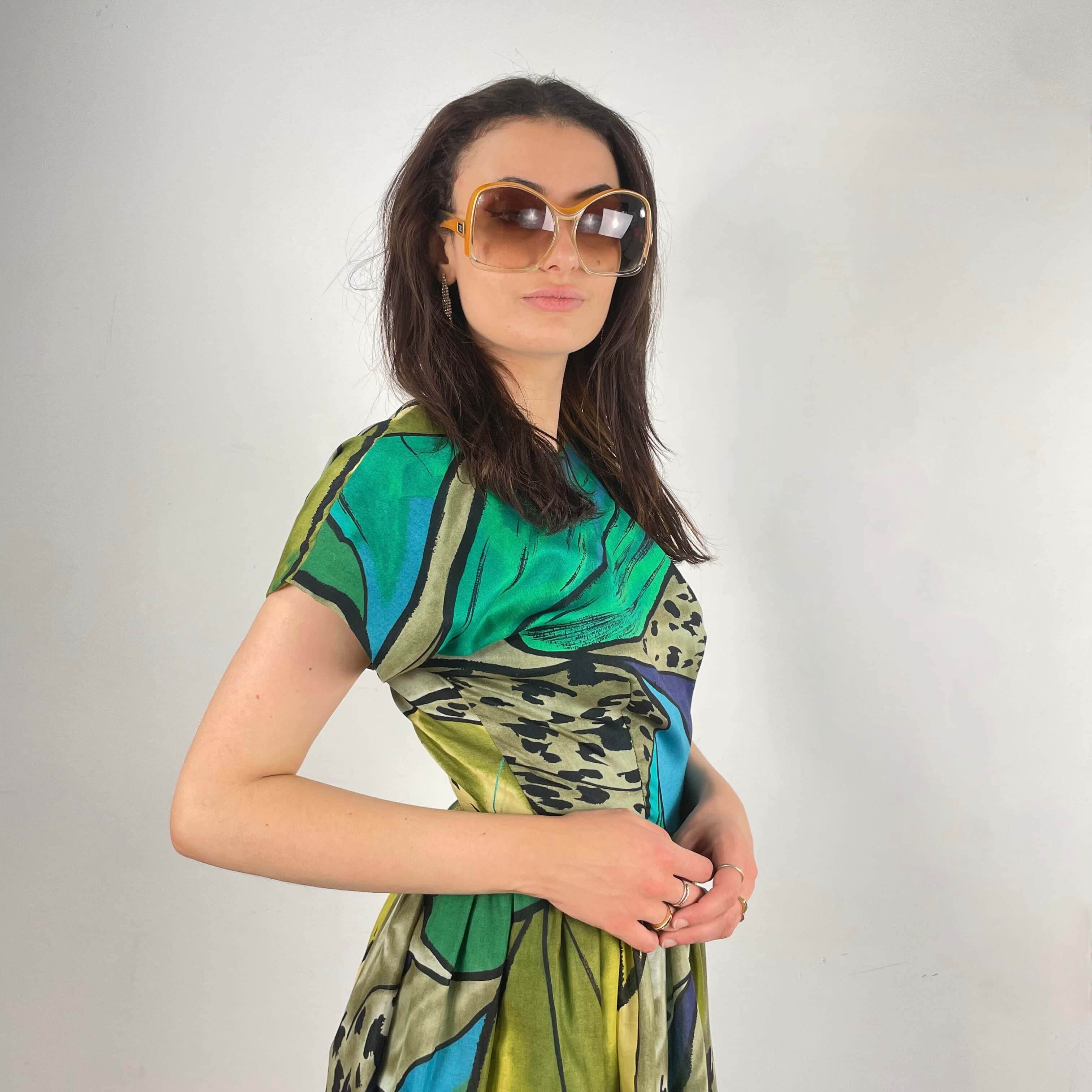 Robe mi-longue mi-longue à imprimé gras des années 1980, petite