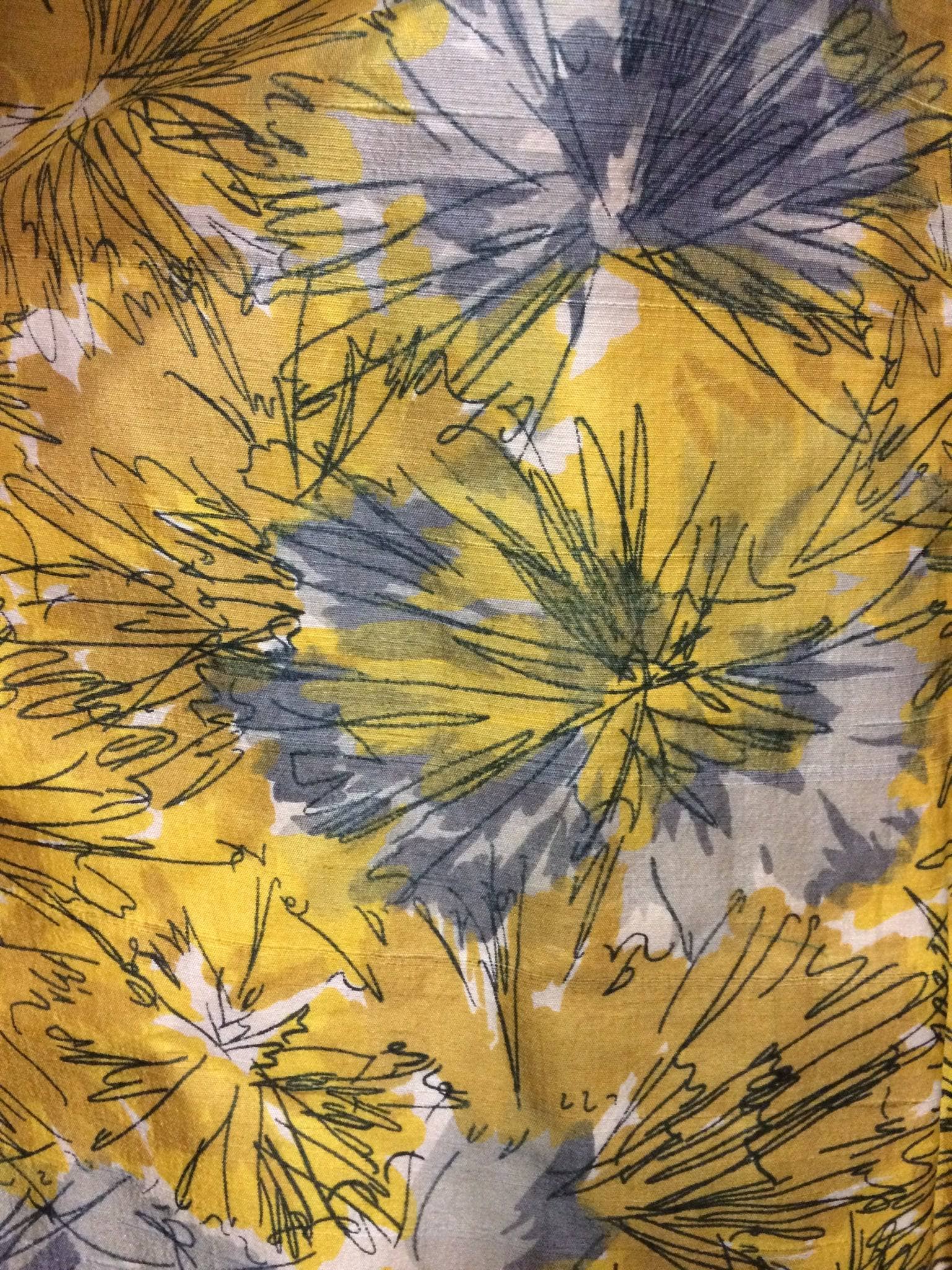 Print detail of 1950s Jack Liebman Floral Print Silk Cocktail Dress Size Small/Medium Sold by bohemevintage.com Montréal