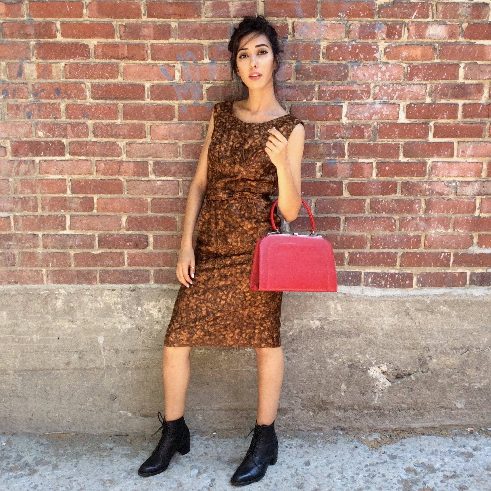 1950s Red Handbag Model is wearing 1950s-1960s Bellow Knee length Cotton Sheath Dress Sold by bohemevintage.com Montreal