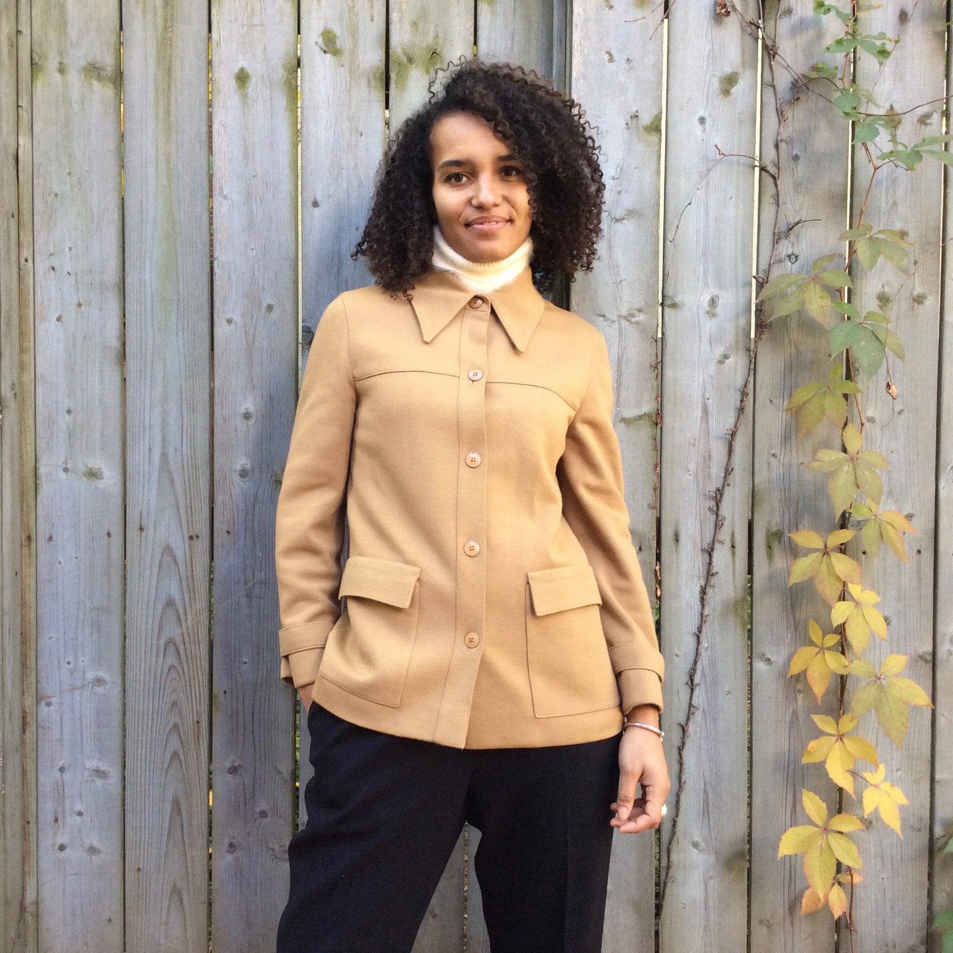 1970s "Rodier Paris" Beige Wool Blazer, Sold by bohemevintage.com Montréal