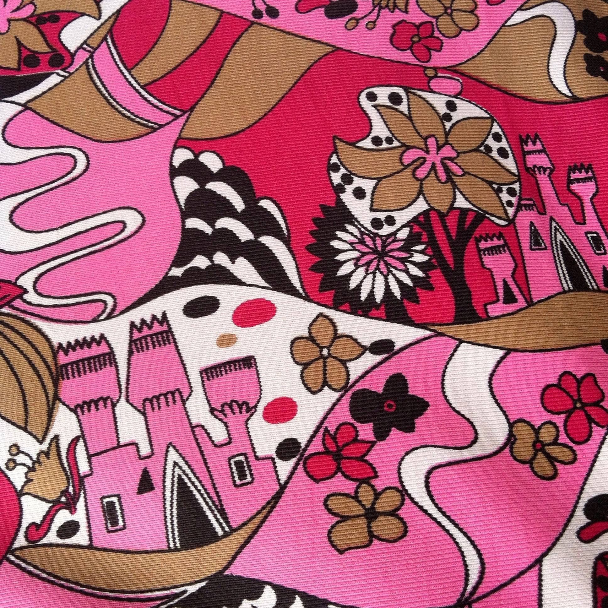 Close up of fabric of 1970s Sleeveless Bold Print Maxi Dress size small sold by bohemevintage.com
