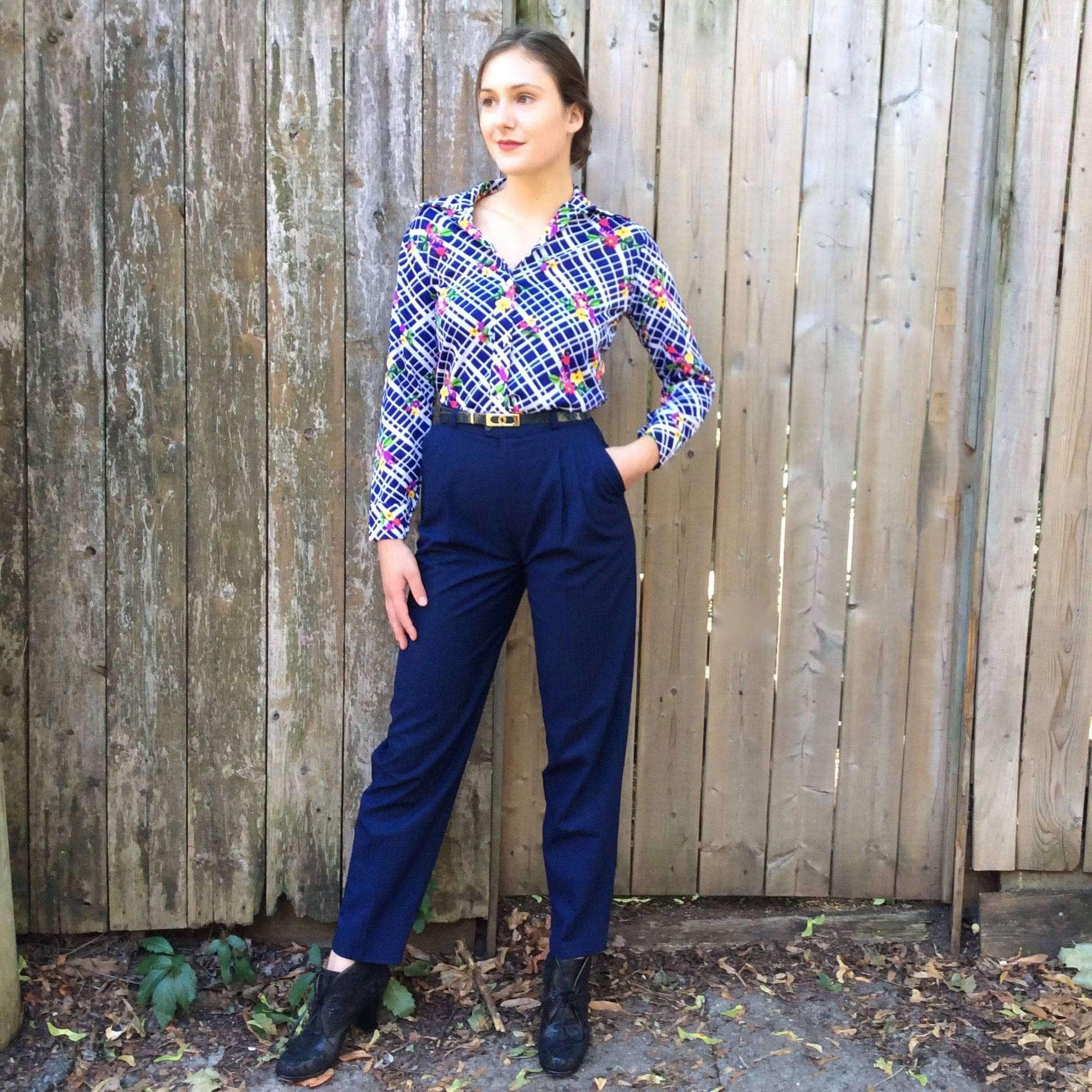 1980-90s navy blue high waisted pleated pants sold by Bohème Vintage
