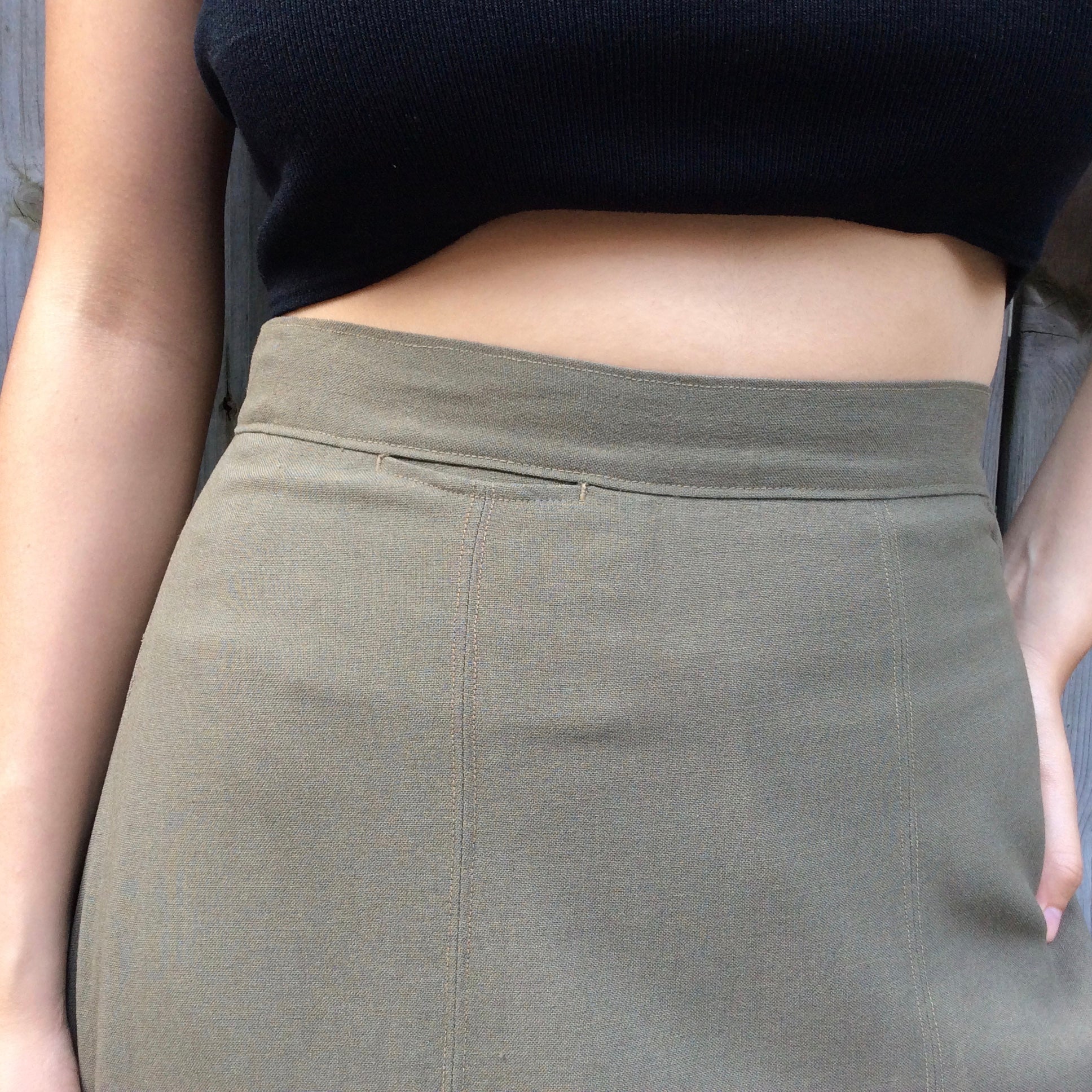 Boheme Vintage 1940s–1950s wool A-line skirt size small with high waist, metal side zipper, and acetate lining.