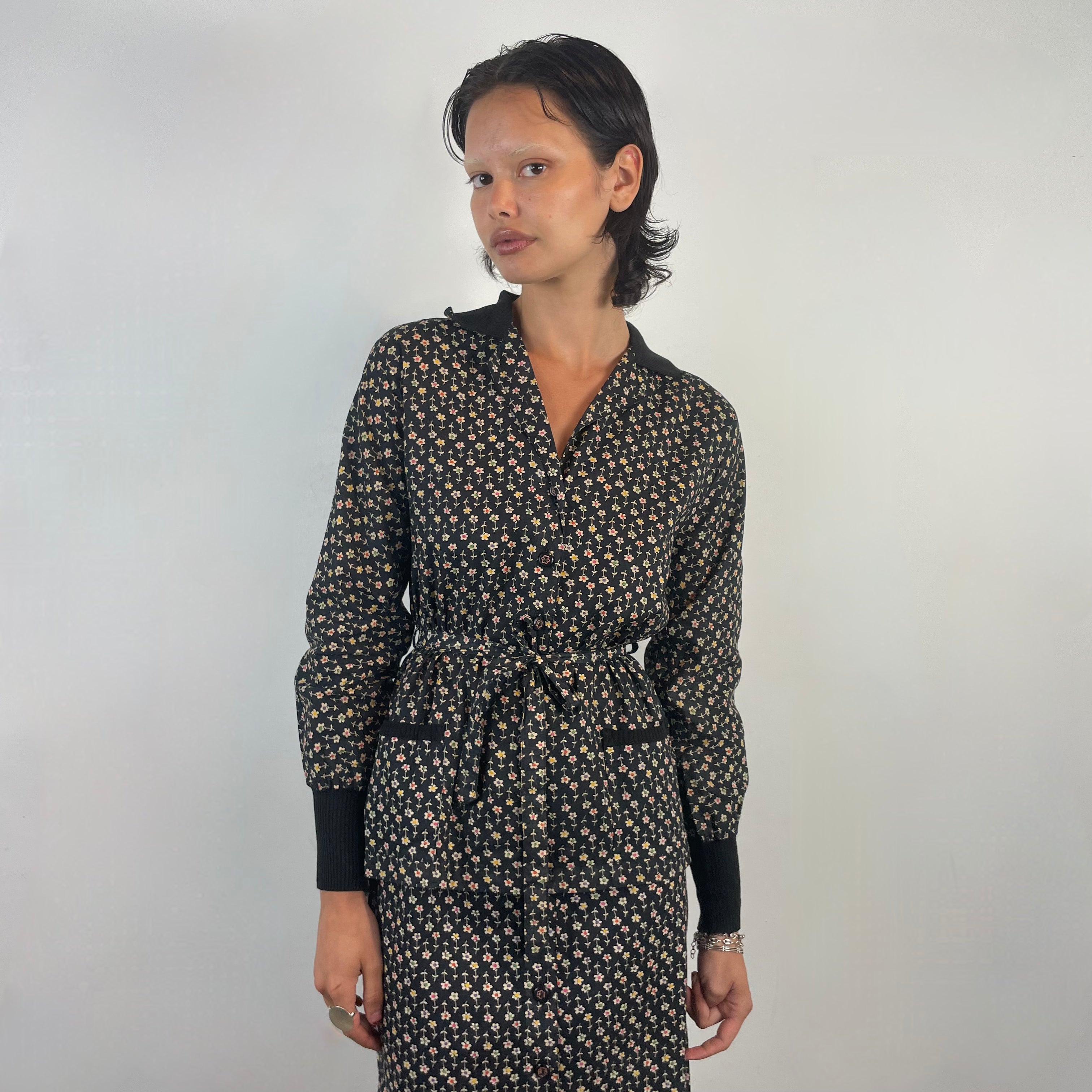 Close up front view of 1970s Missoni Designer Blouse and Skirt set
Size Small
Sold at bohemevintage.com 
Montréal 