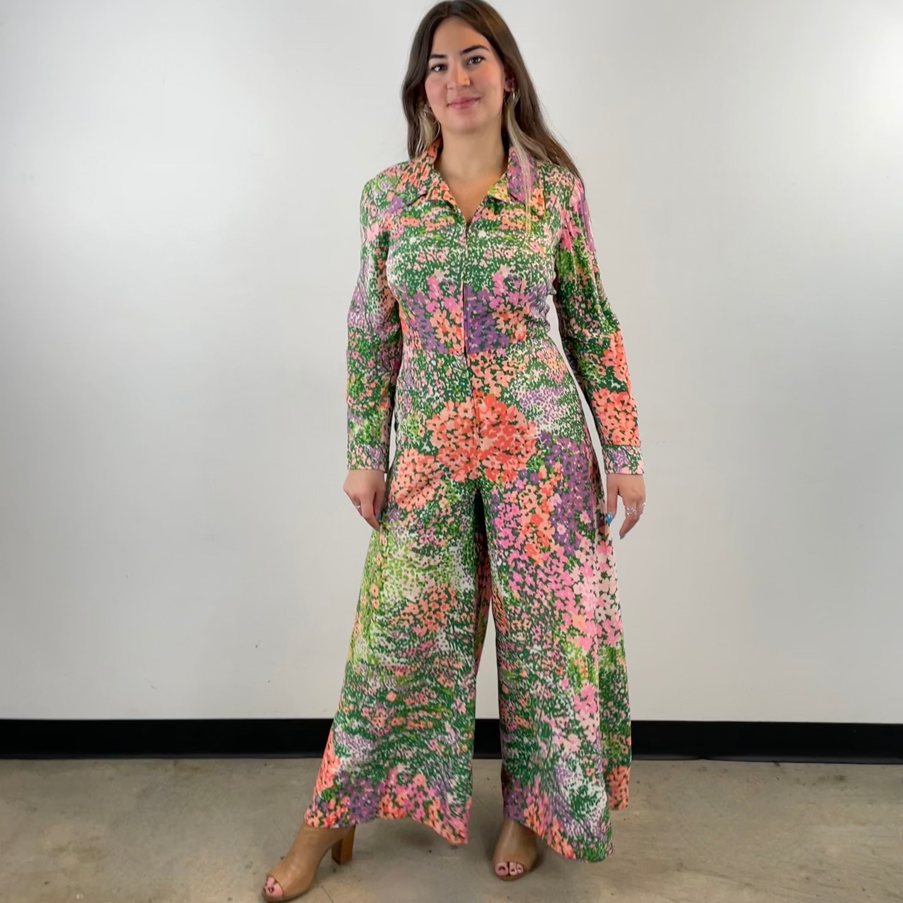 1970s Long Sleeve Floral Wide Leg Fitted Jumpsuit Small/Medium sod at bohemevintage.com Montreal Canada