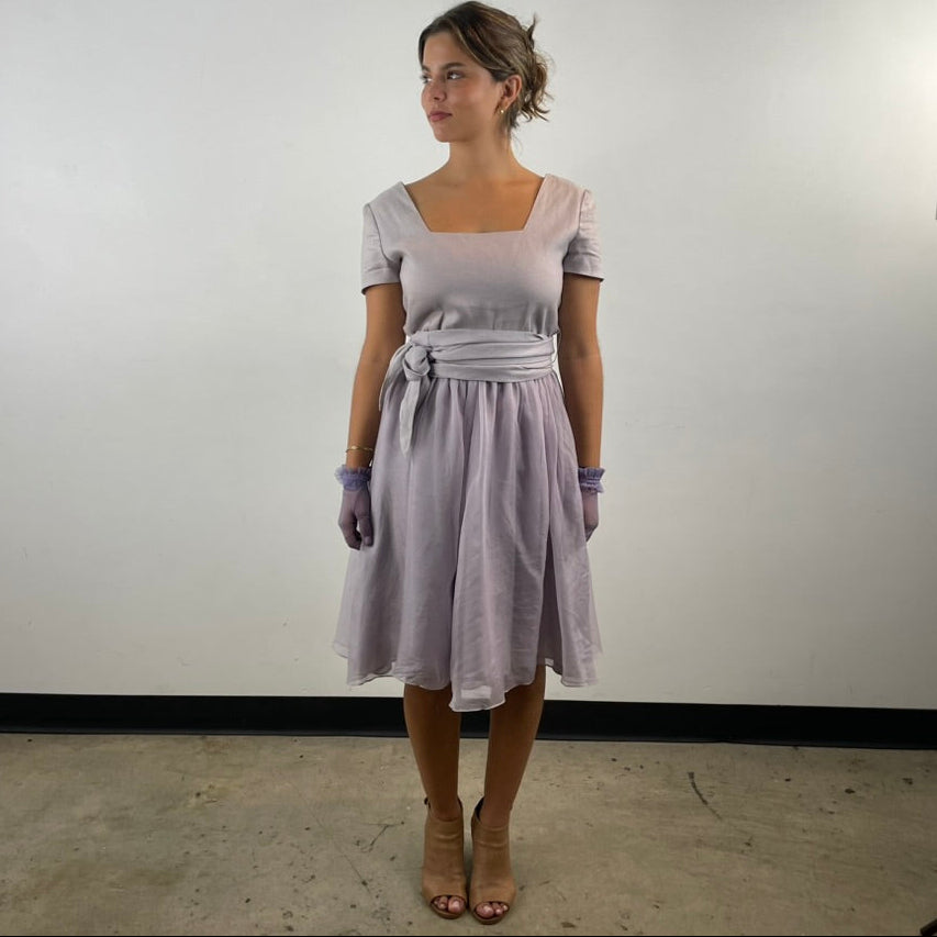 Boheme Vintage – Vintage Elizabeth Wayman Linen and Silk Chiffon Dress with Adjustable Silk Sash and High Waist Silhouette