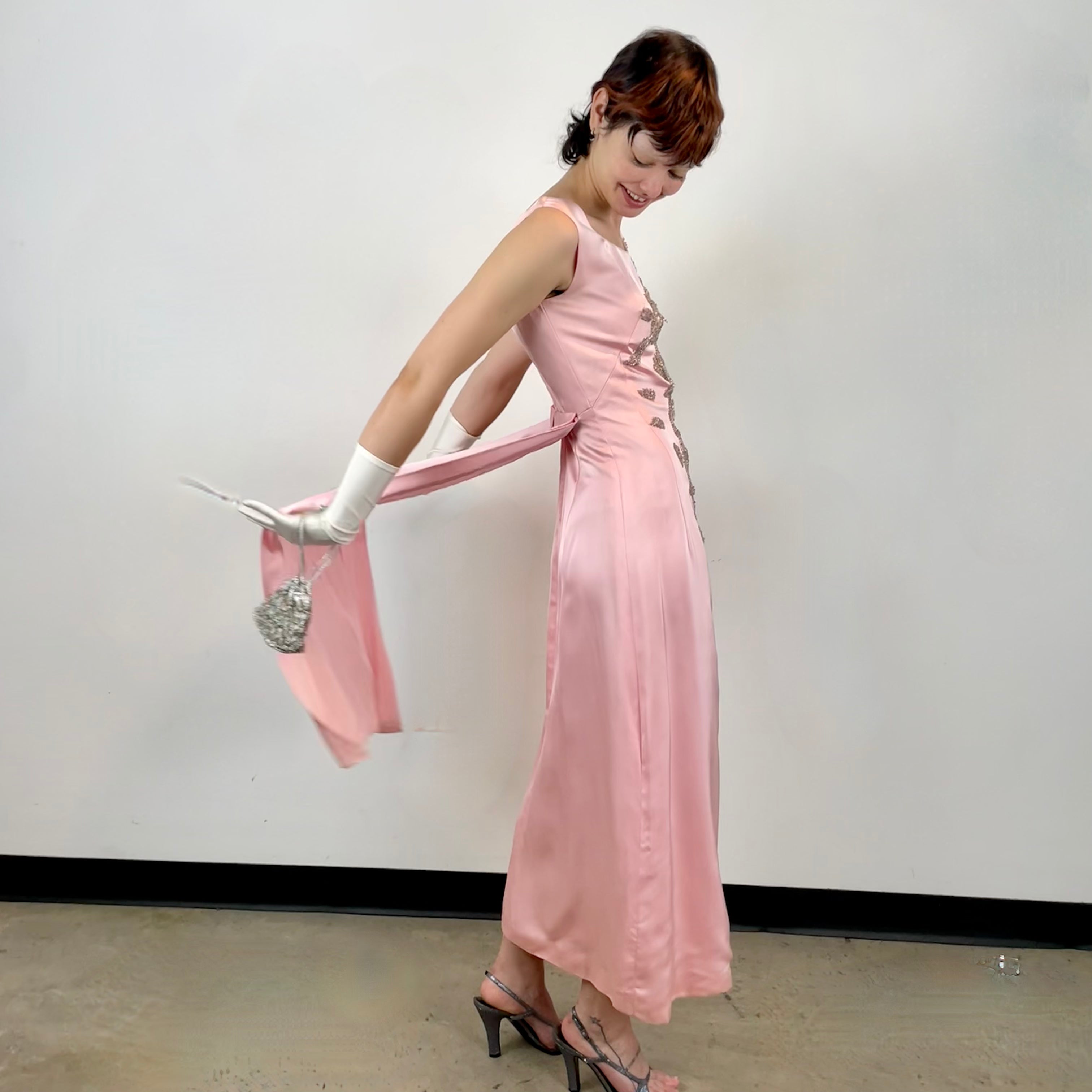 Side view 1960s Pink Satin Gown with Beading 
Size Small
Sold at bohemevintage.com Montréal 