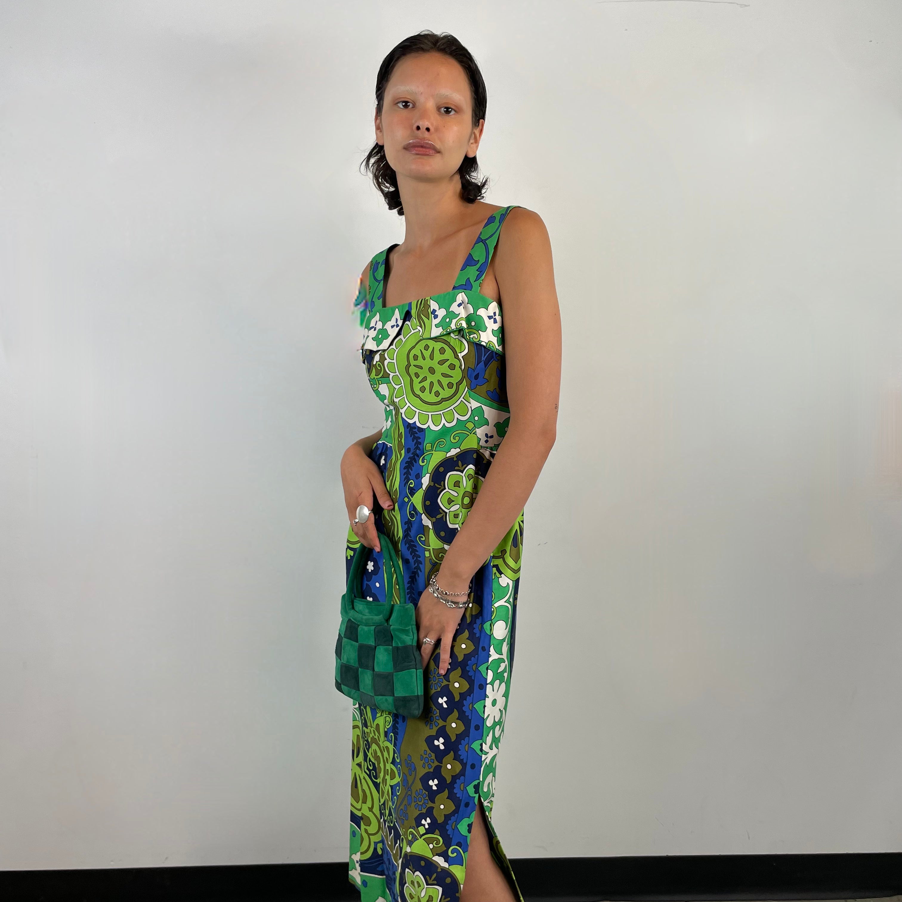 Side view of 1970s Bold Foulard Print Maxi Cotton Dress
Size Small
Sold at bohemevintage.com 
Montréal 