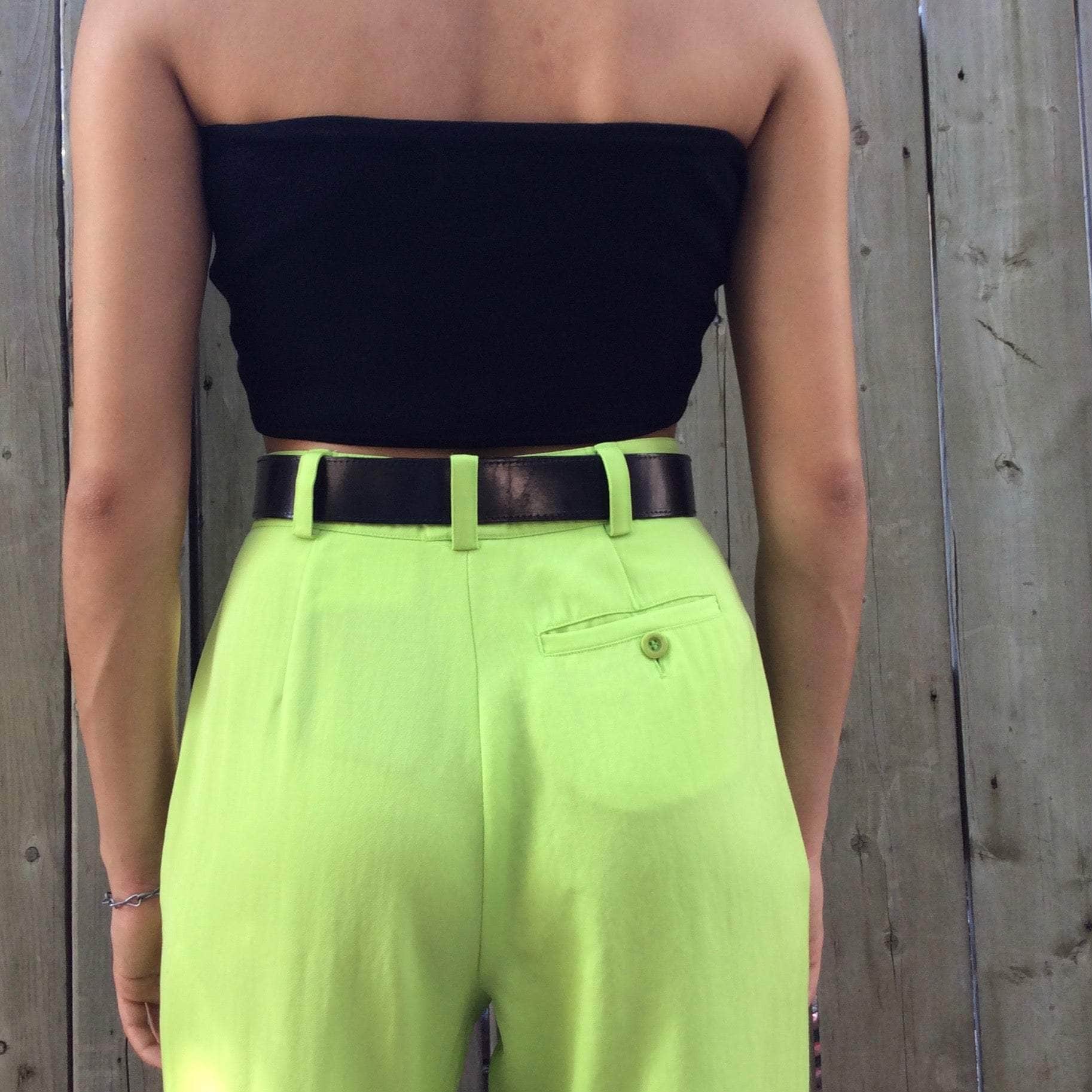 Back detail of Mondi high-waist wool trousers in vibrant colour, flattering tapered fit, available at Boheme Vintage, Montreal — bohèmevintage.com