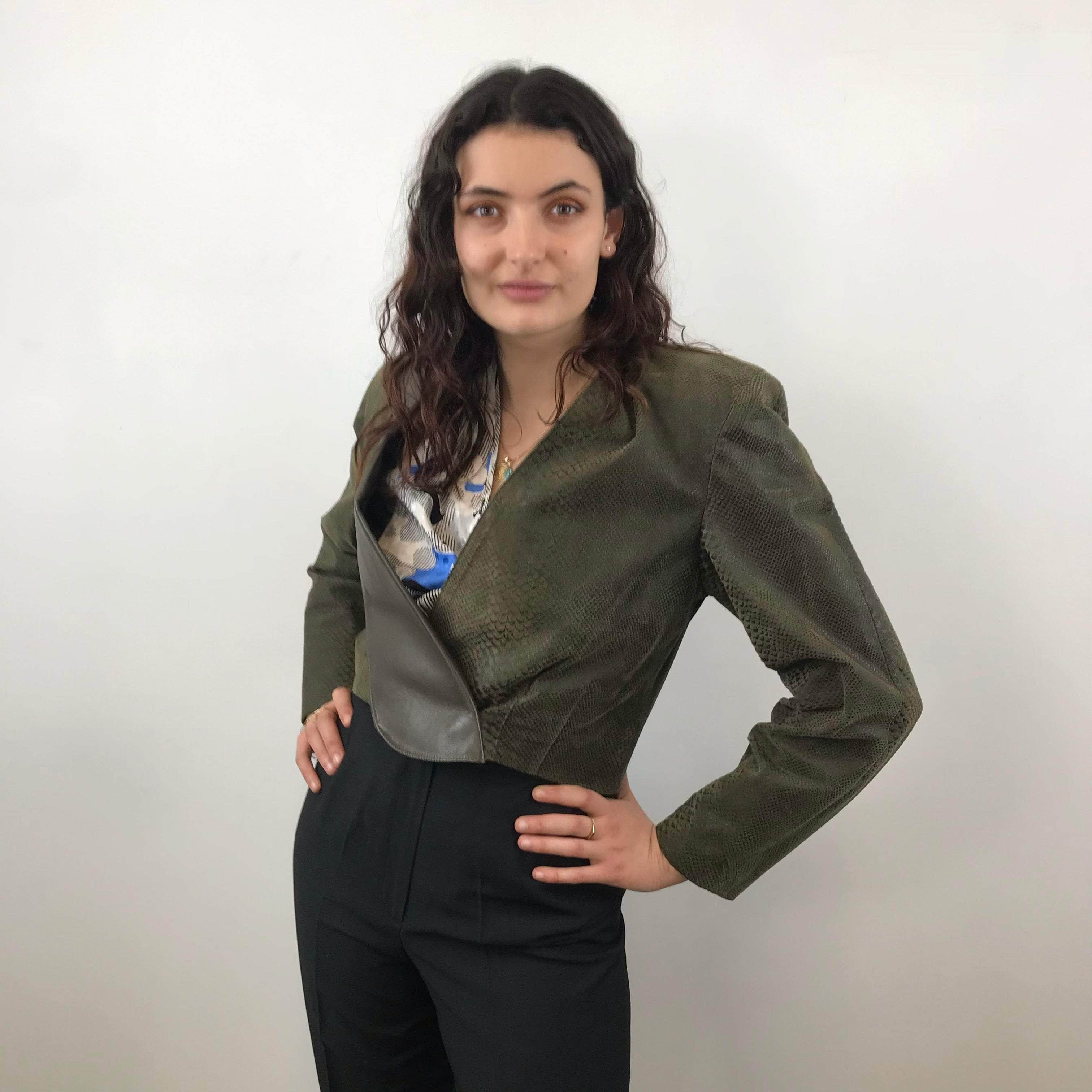  Front view of 1980s Danier Cropped Leather Jacket size Medium sold at bohemevintage.com Montreal