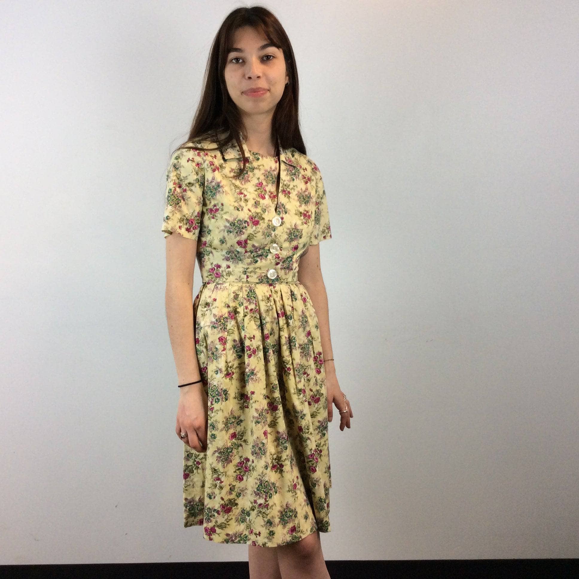 1950s-60s Convertible two-piece Yellow Floral Print Cotton Dress and Bolero Jacket Set , Size Small sold by bohemevintage.com Montreal