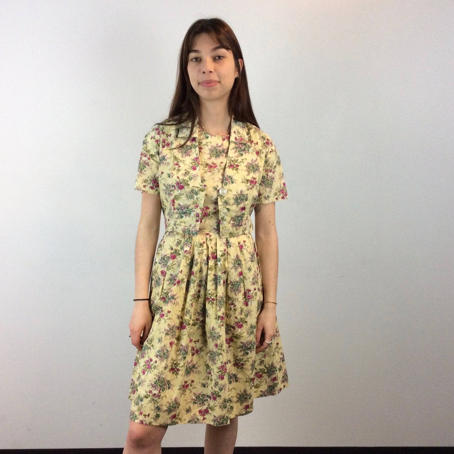 1950s-60s Convertible two-piece Yellow Floral Print Cotton Dress and Bolero Jacket Set , Size Small sold by bohemevintage.com Montreal