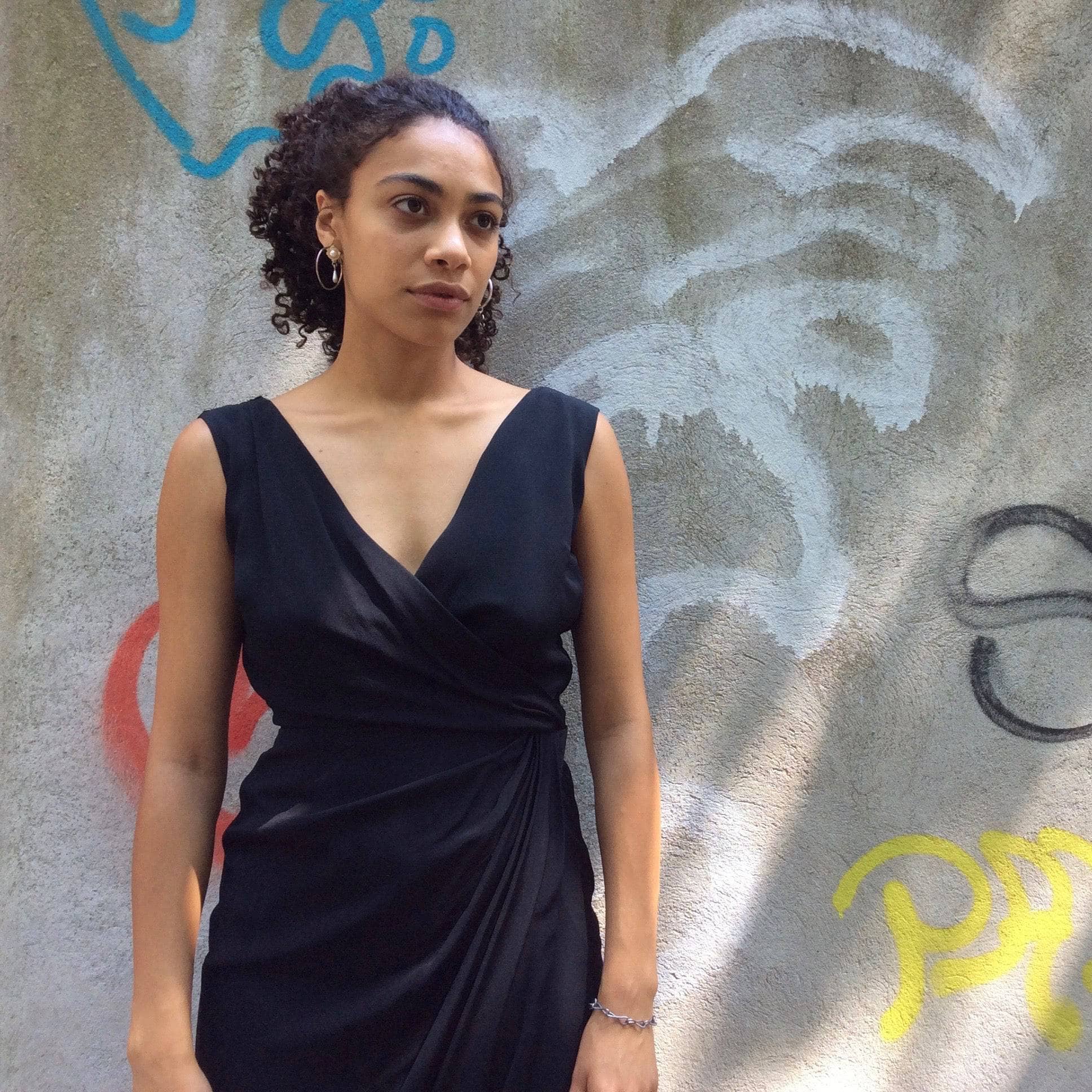 1950s Black Maxi Sleeveless Wrapped Gown, size Small sold  by bohemevintage.com Montreal 