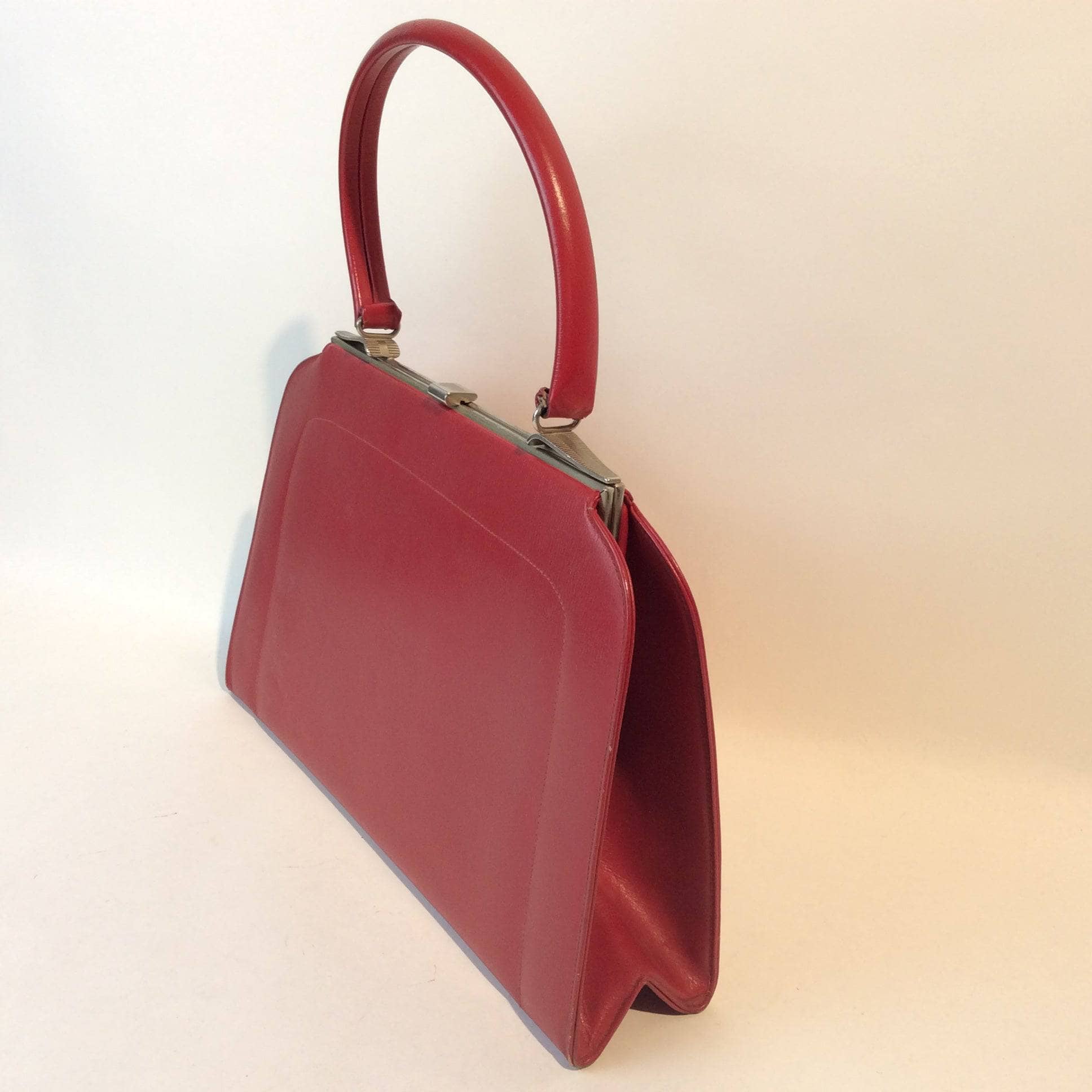 1950s Red Handbag Sold by bohemevintage.com Montreal 