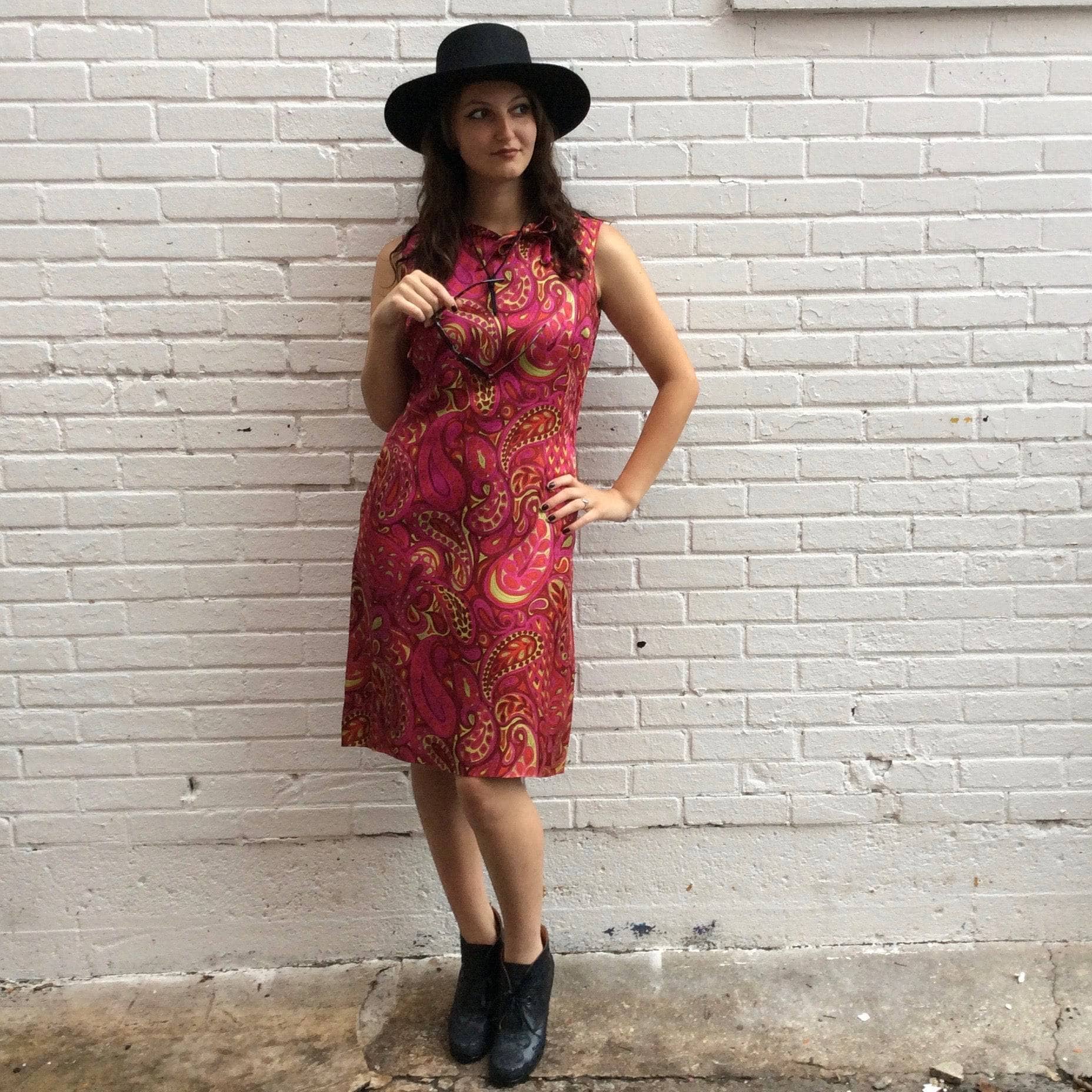 Vintage, Handmade 1960s Paisley Bold Print Shift Dress Size Small/Medium. Sold by bohemevintage.com Montreal
