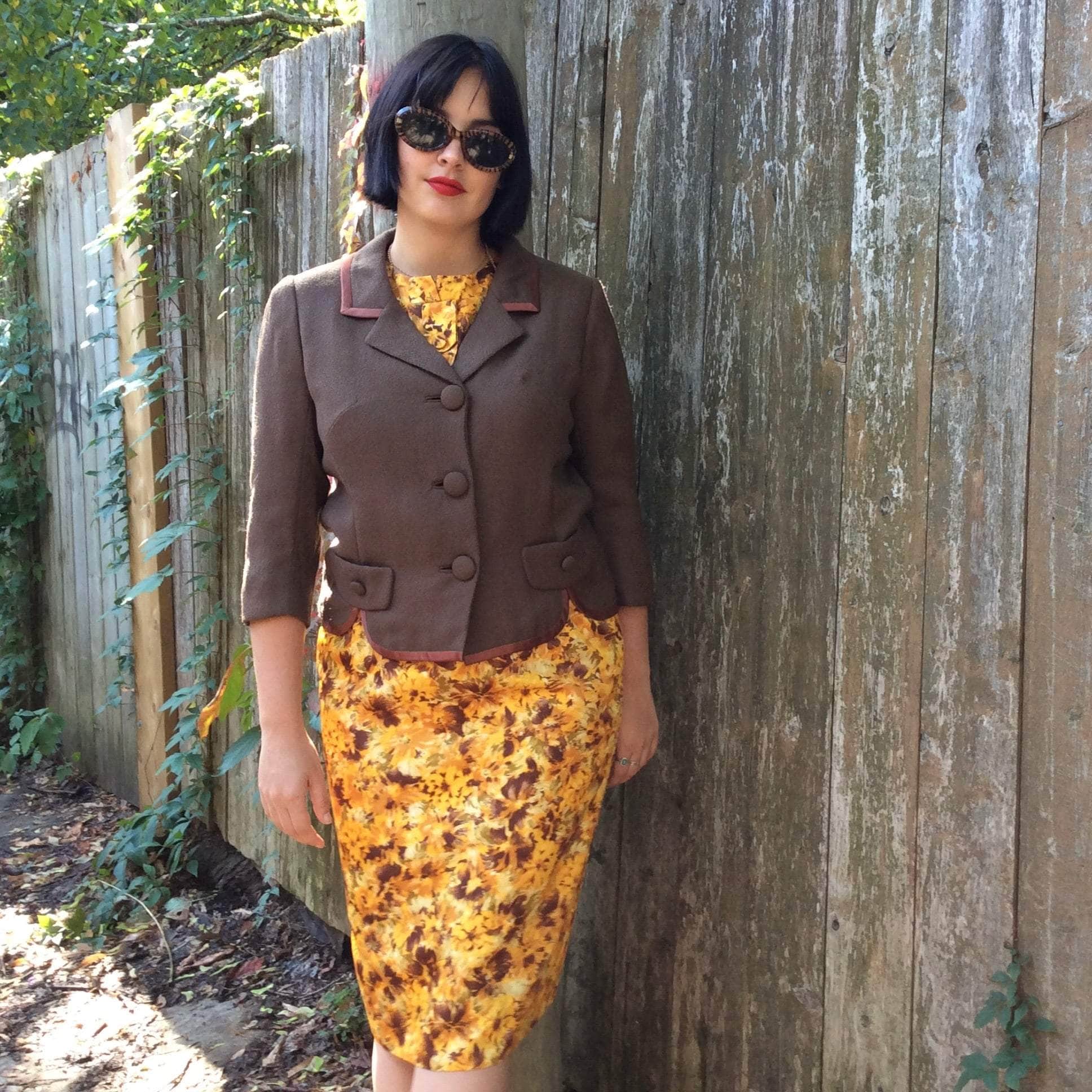 1960s ¾ Sleeve Boxy Shape short Brown Wool English Blazer size Medium sold by Boheme Vintage Montreal