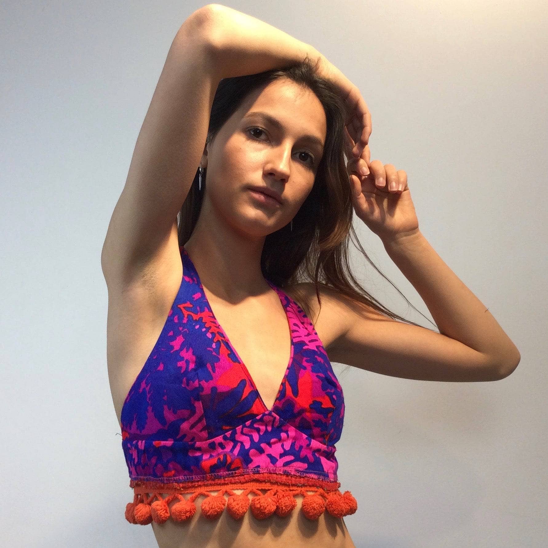 1970s Bold Print, Bold Colour Halter Cropped Top, Size small, Festival top, Sold by bohemevintage.com Montréal