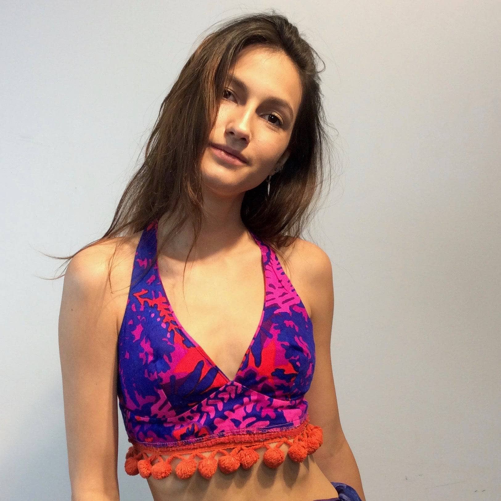 1970s Bold Print, Bold Colour Halter Cropped Top, Size small, Festival top, Sold by bohemevintage.com Montréal