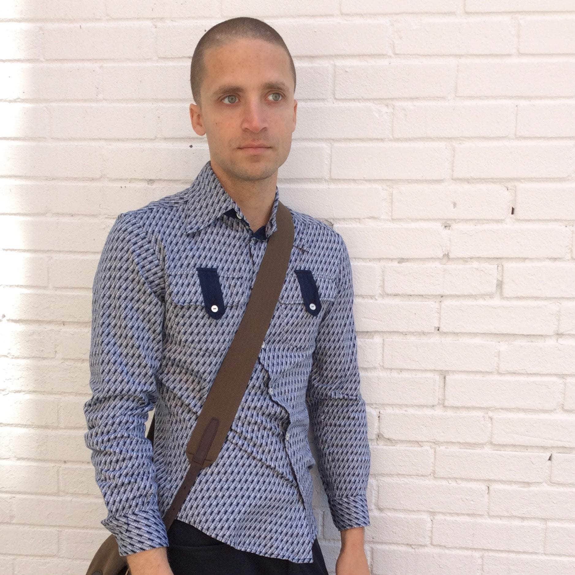 Dolce & Gabbana 1970s Style Blue Men's Fitted Jersey Button-down Shirt Small - Boheme Vintage Montreal